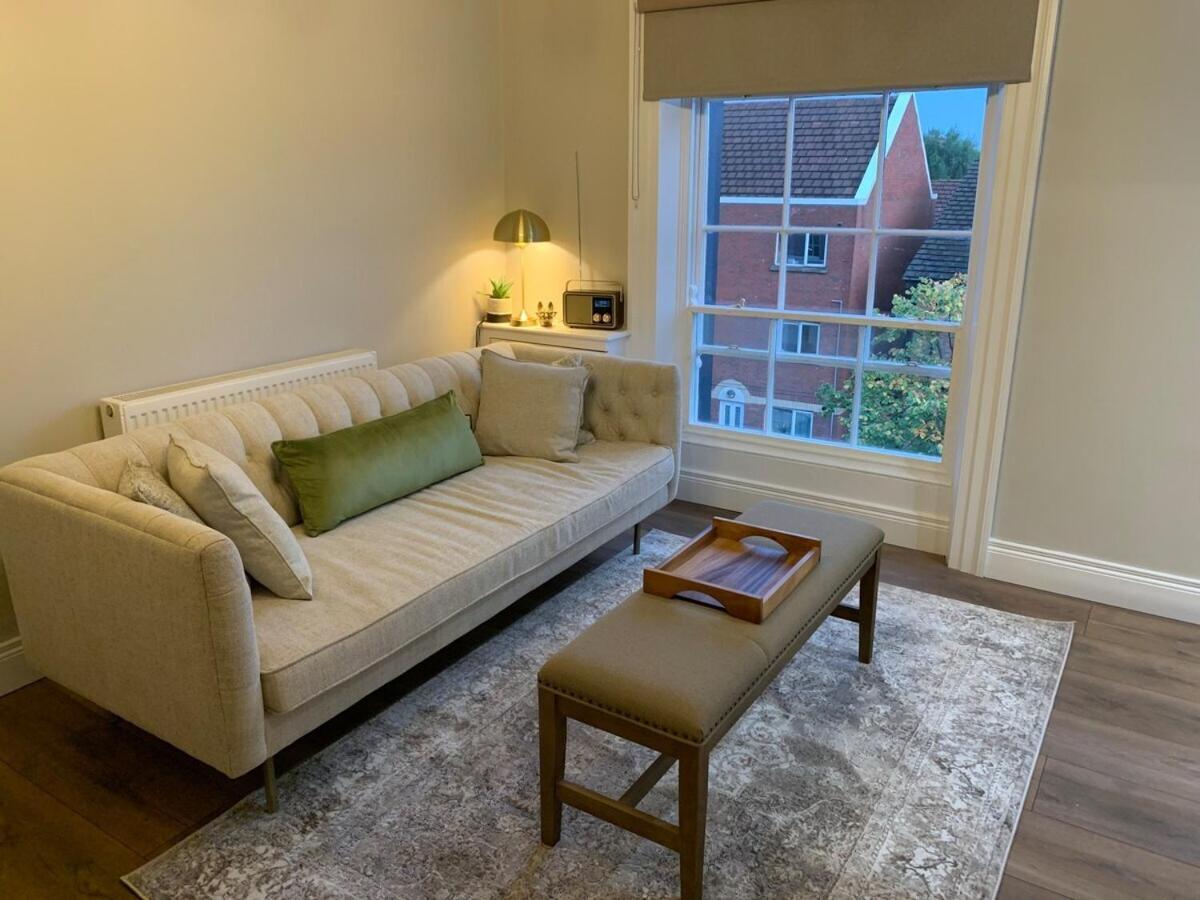 The Auction House Apartment Belfast Room photo